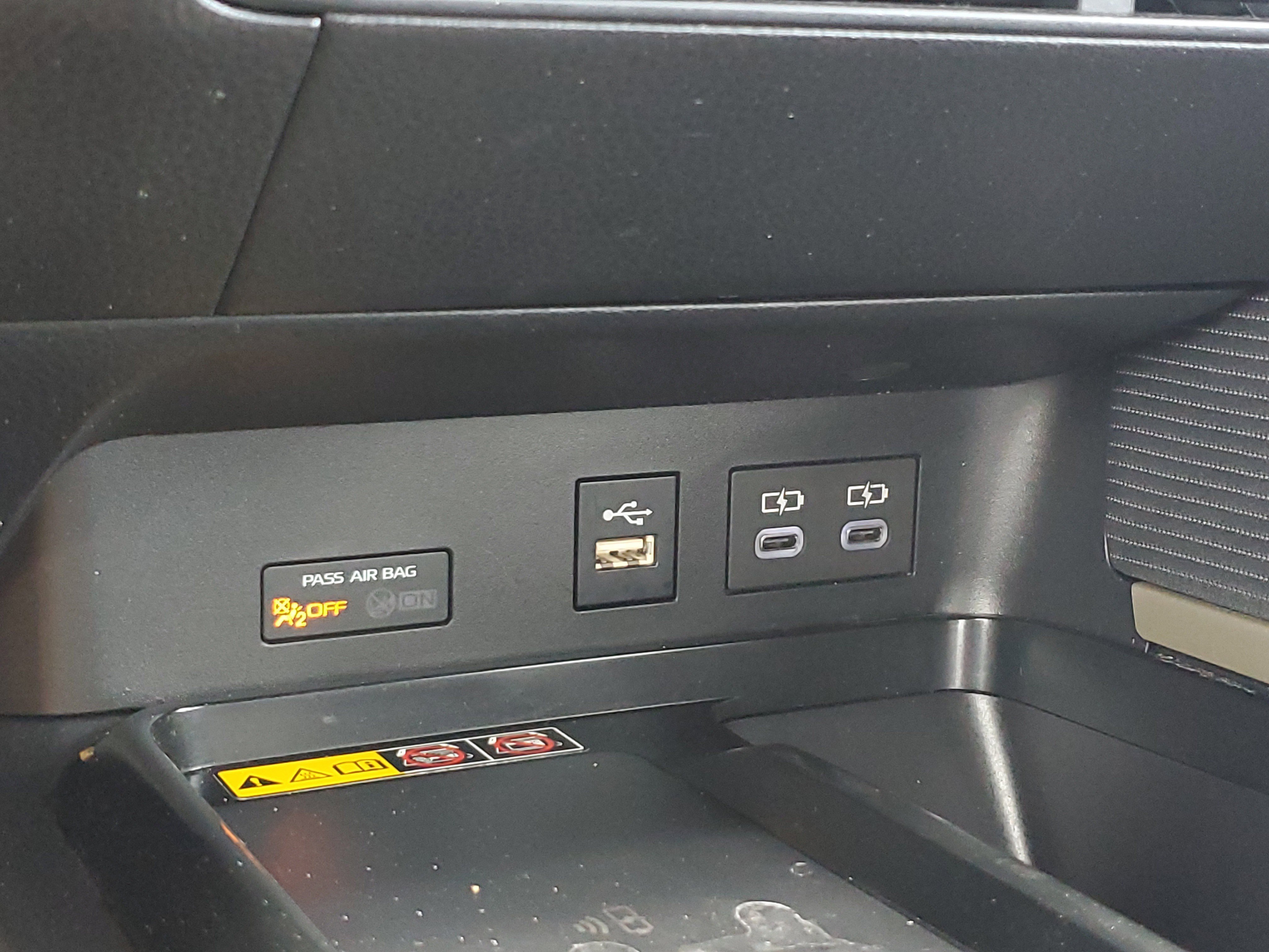 Certified Used 2025 Ice Toyota SE image 30