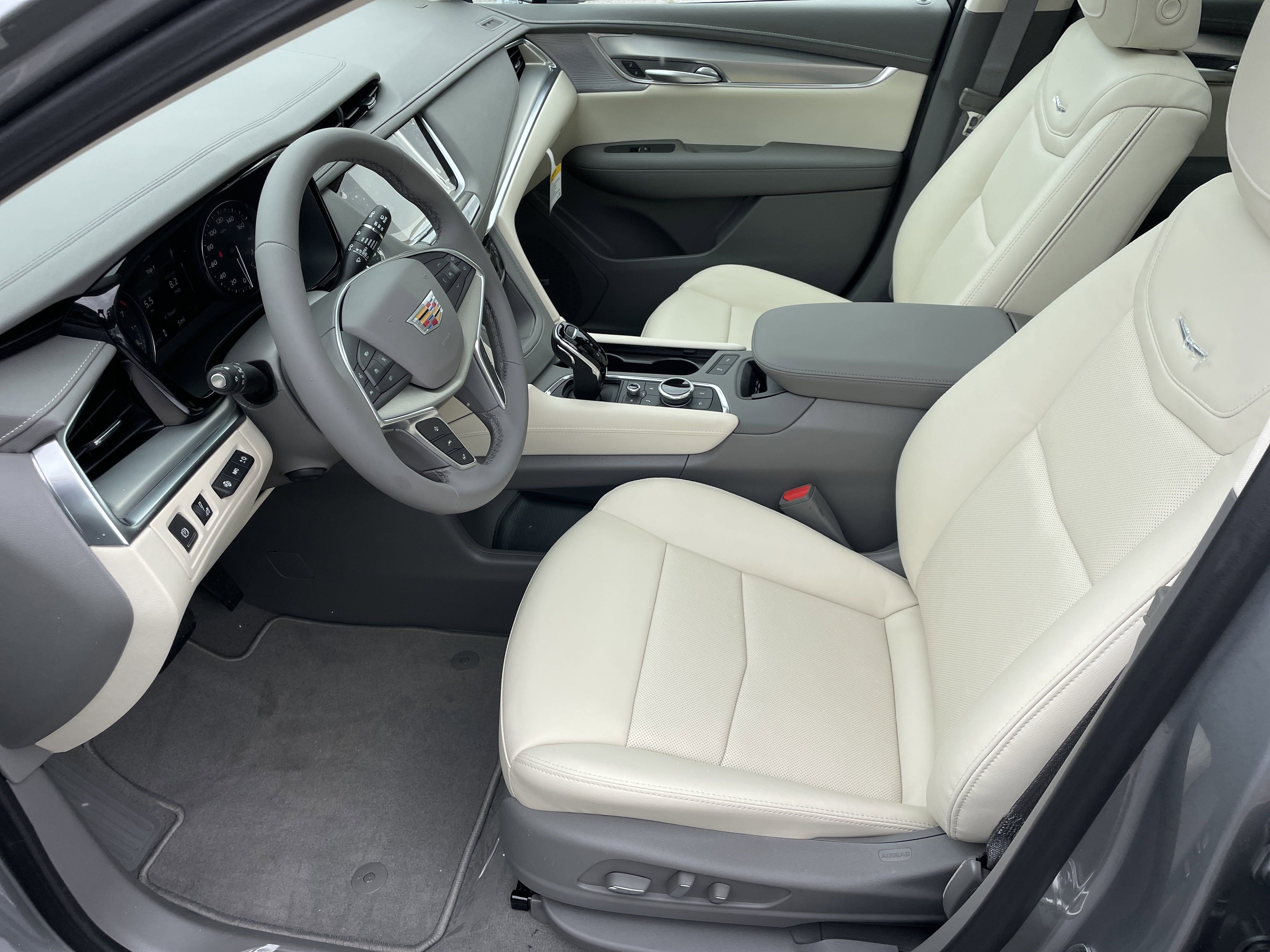 2025 Cadillac XT5 Premium Luxury - Photo 12