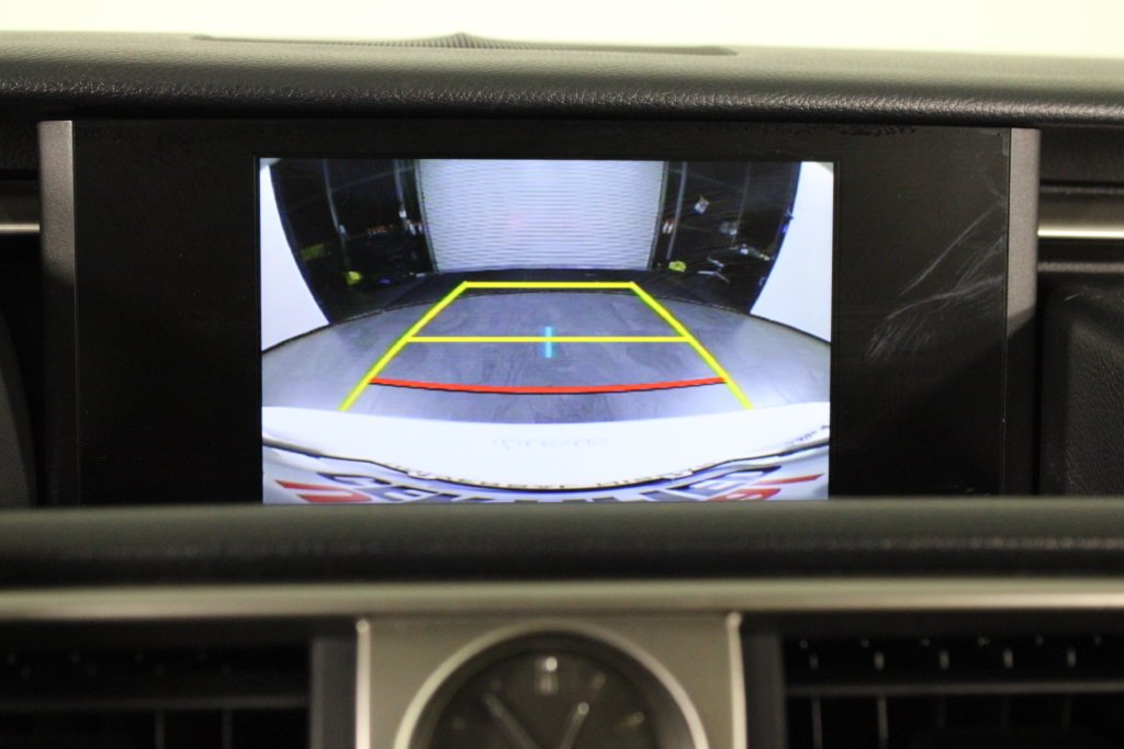 Used 2015  Lexus 250 image 29