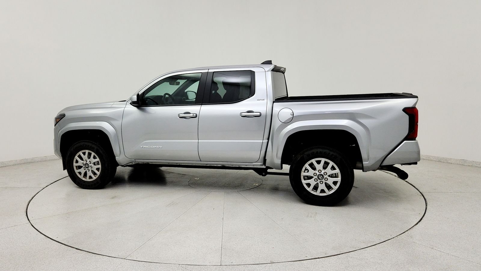 Used 2026 Silver Toyota SR5 image 4