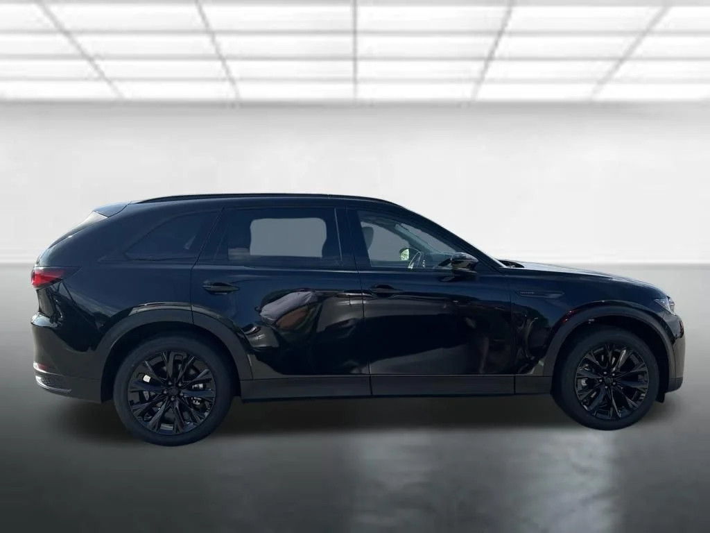 New 2026 Black Mazda 3.3 Turbo Premium image 2