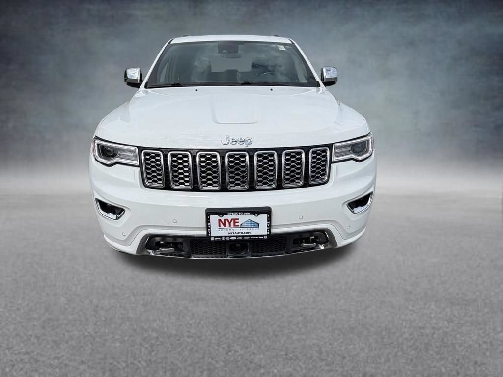 Used 2017 Bright White Clea Jeep Overland image 9
