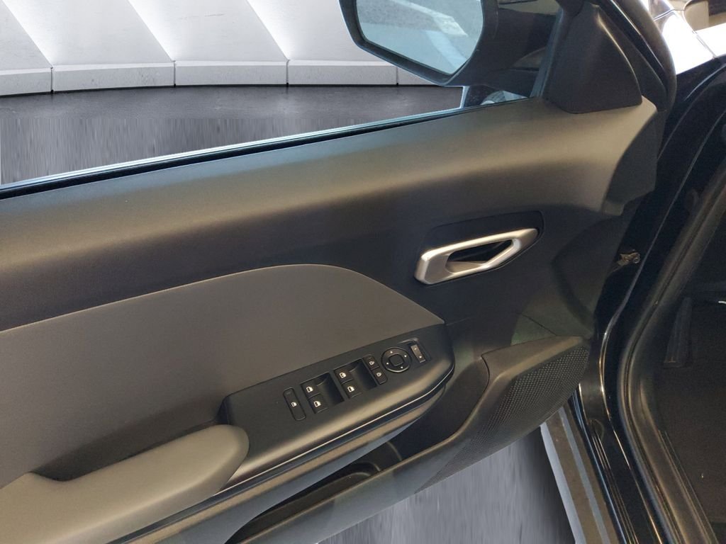 Used 2025 Black Kia LXS image 11