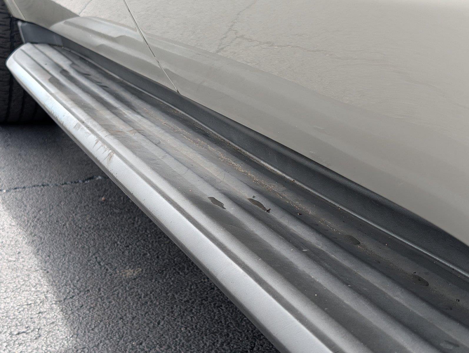 Used 2015 Champagne Silver Metallic Chevrolet LT image 35