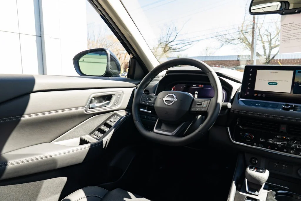 New 2026 Super Black Nissan Platinum image 12