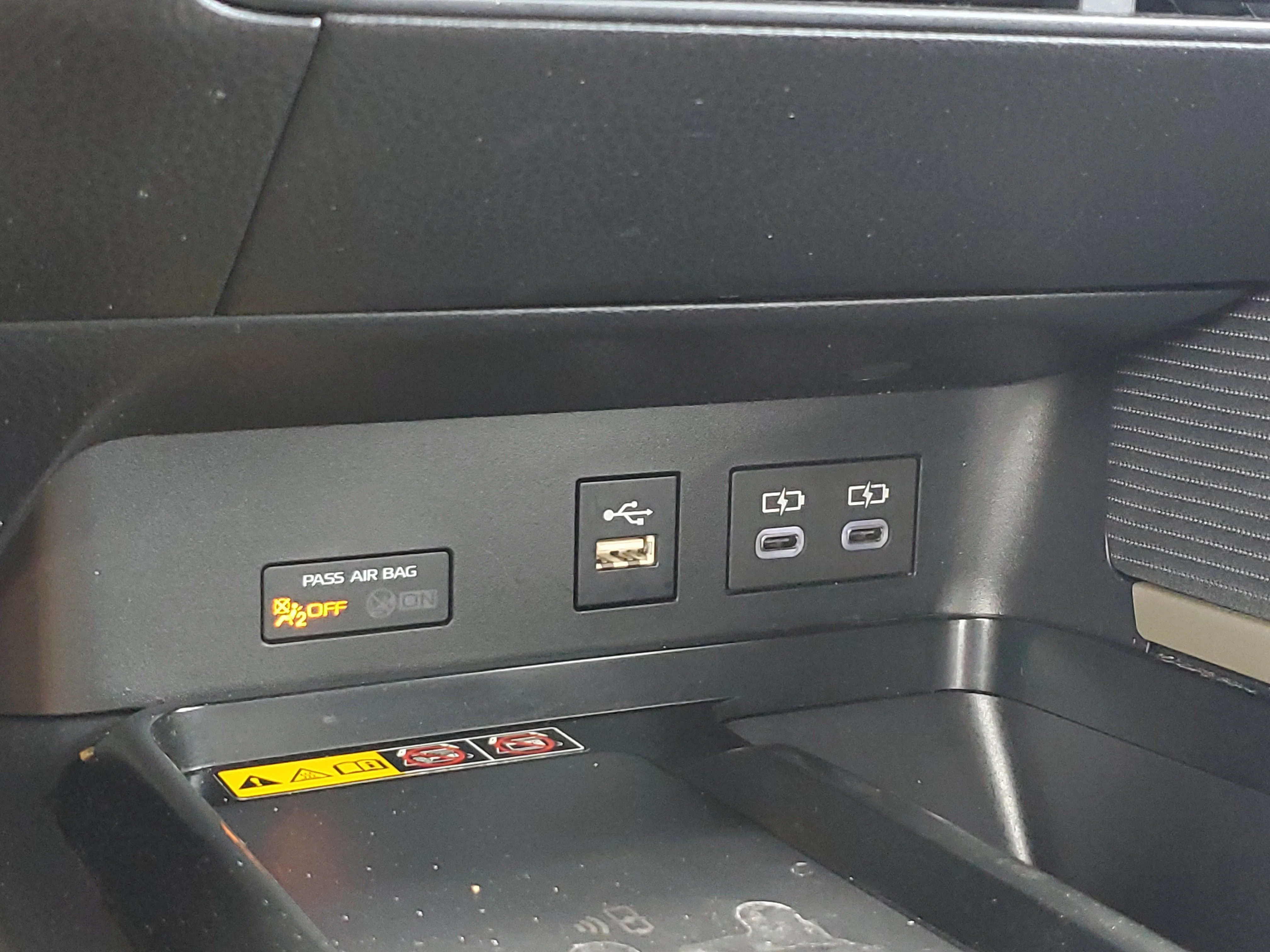 Certified Used 2025 Ice Toyota SE image 30