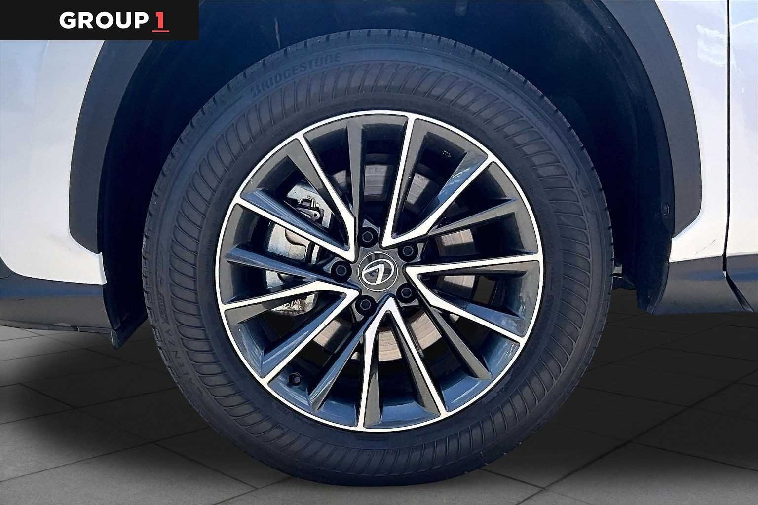 Certified Used 2025 Eminent White Pearl Lexus  image 10