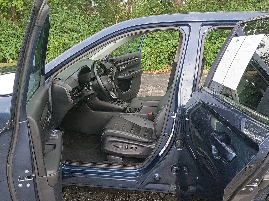 Used 2025 BLUE Honda EX-L image 11