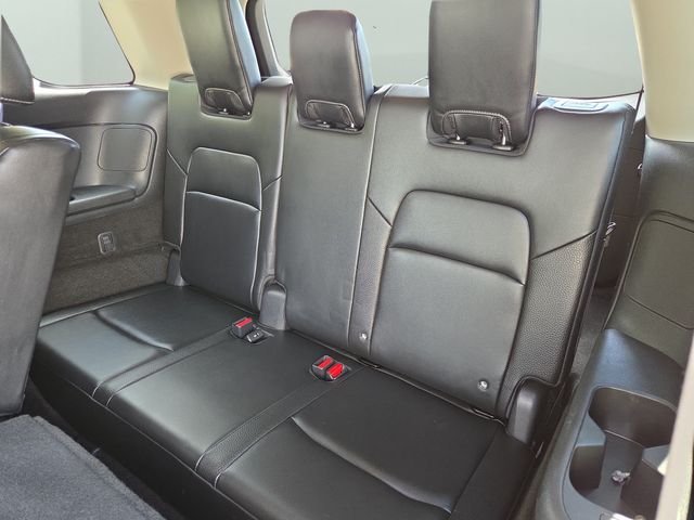 Used 2023 Scarlet Nissan SL image 36