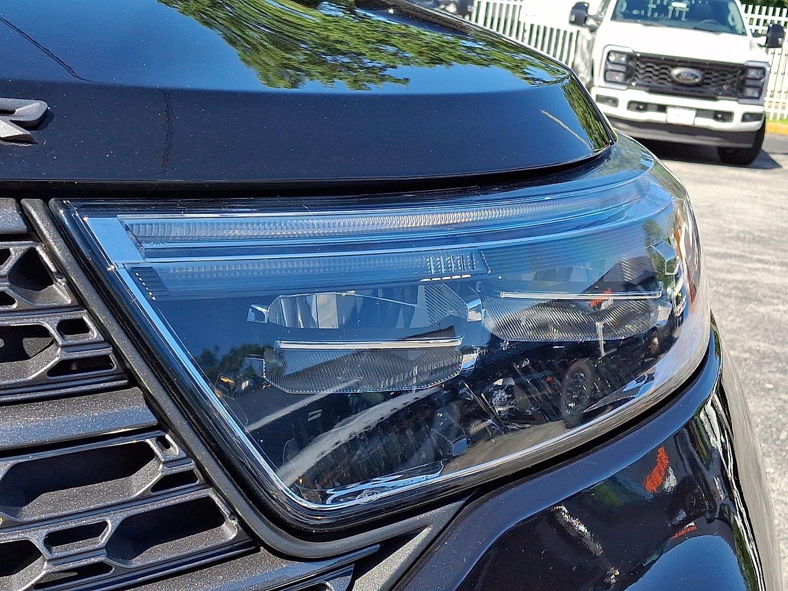Used 2023 Agate Black Ford XLT image 9
