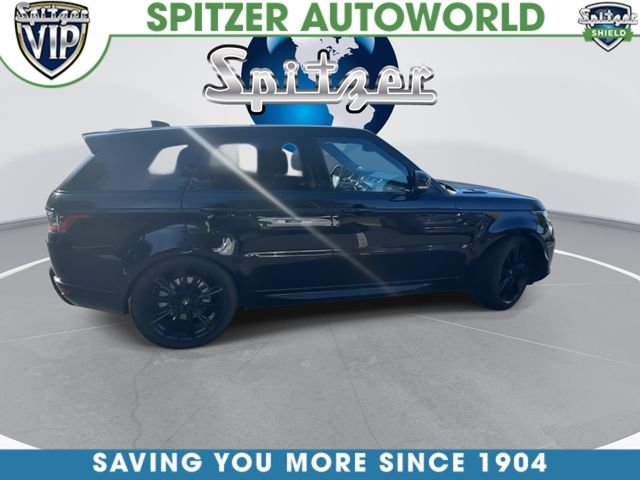 Used 2022 Black Land Rover HSE Silver Edition image 10