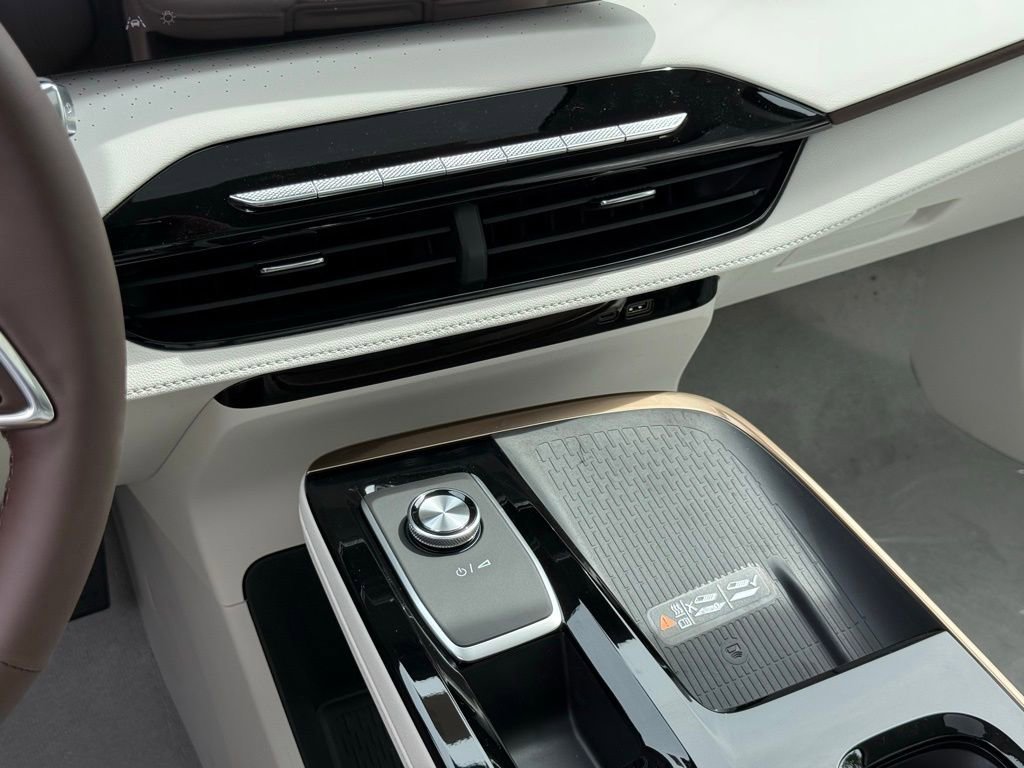 2026 Buick Enclave Avenir - Photo 31