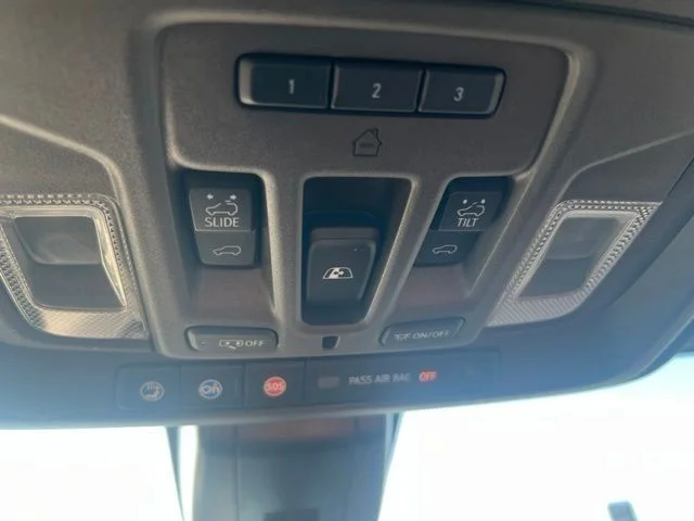 Used 2022  GMC Denali image 50