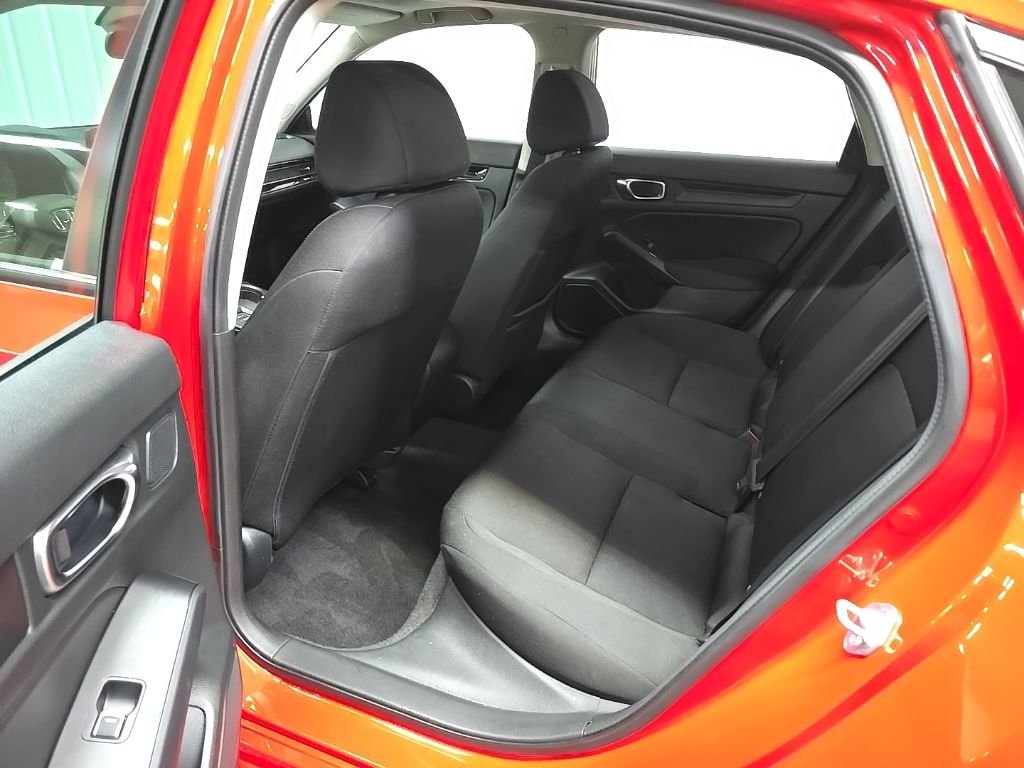 Used 2024  Honda EX image 32
