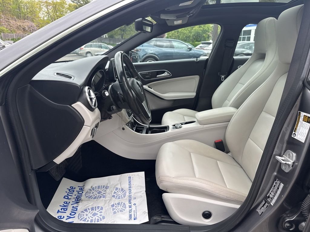 Used 2014 Mountain Gray Metallic Mercedes-Benz CLA 250 image 23