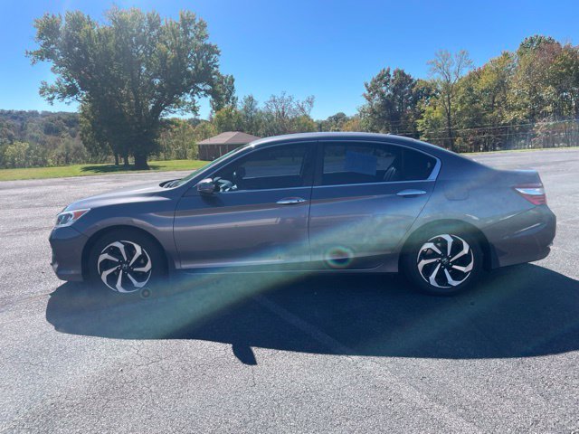 Used 2016 Gray Honda EX-L image 1
