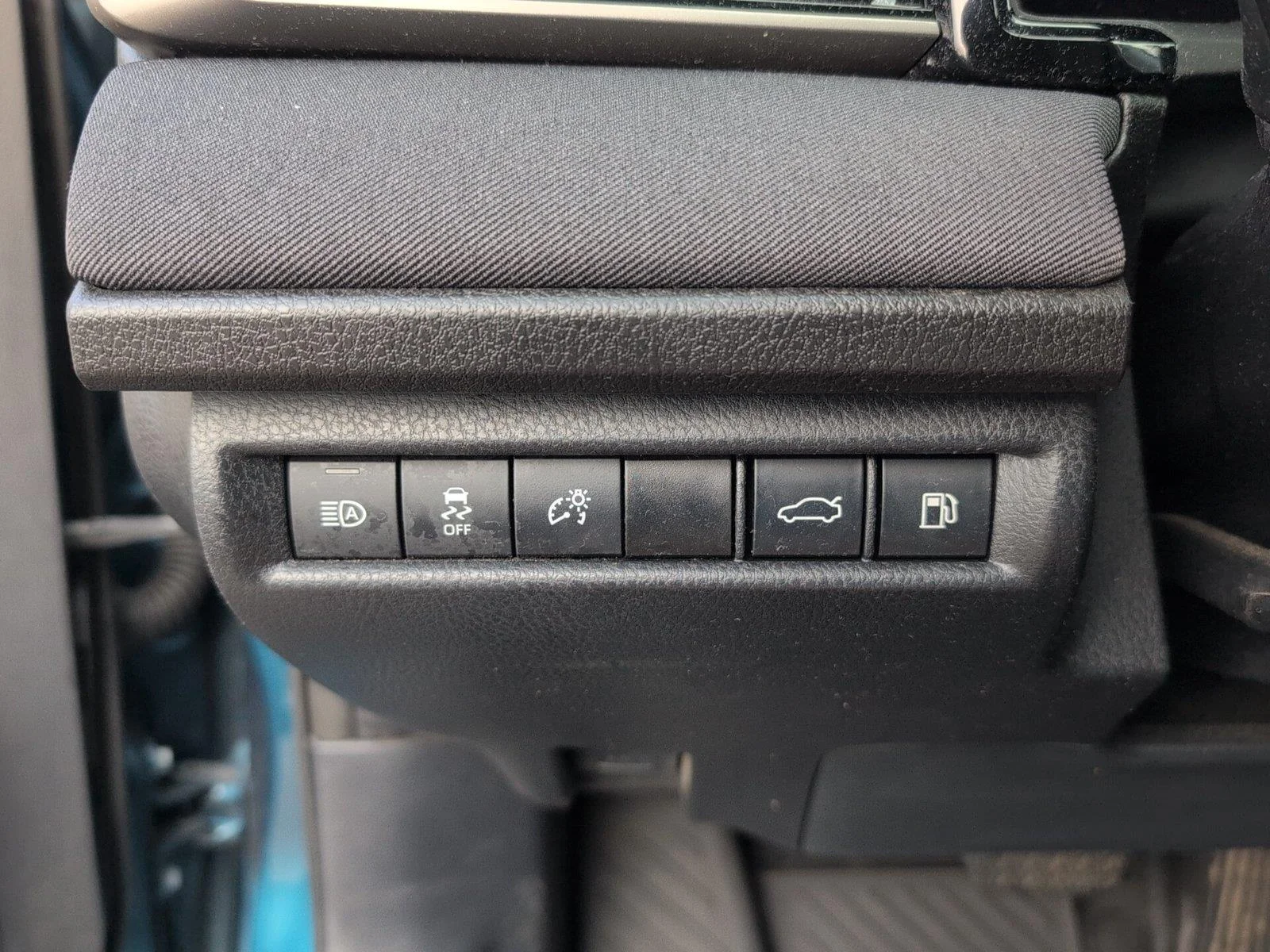 Used 2025 Ocean Gem Toyota LE image 27
