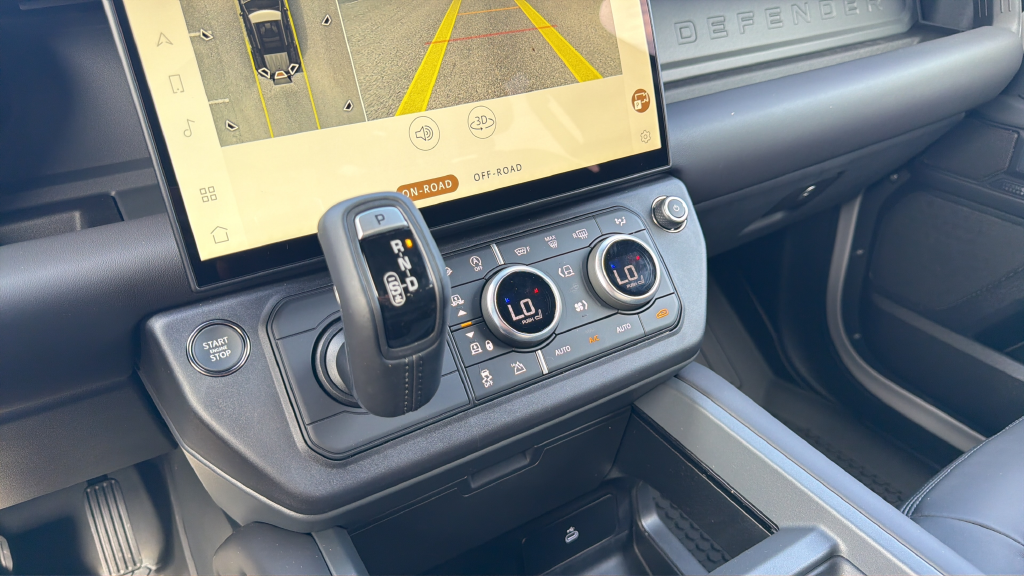 New 2026 Borasco Grey Land Rover X-Dynamic SE image 24