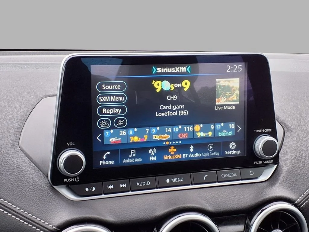 Used 2024 Gray Nissan SV image 5