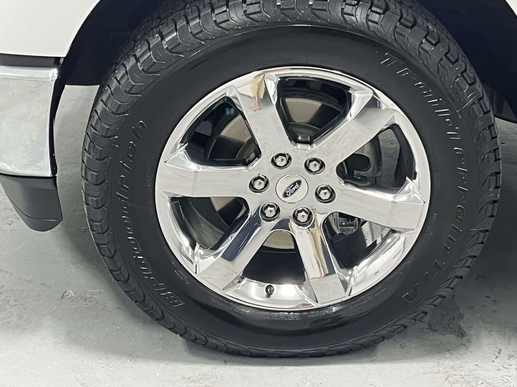 Used 2022 Oxford White Ford XLT Super Crew  4x4 5.0L 1 Owner 302A image 9
