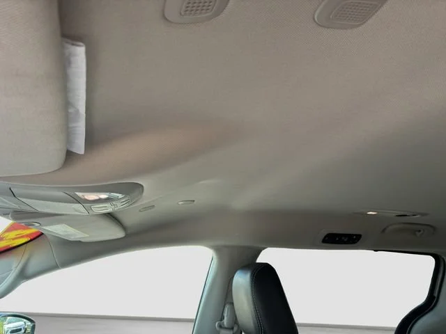 Used 2024 Silver Mist Chrysler Touring L image 13