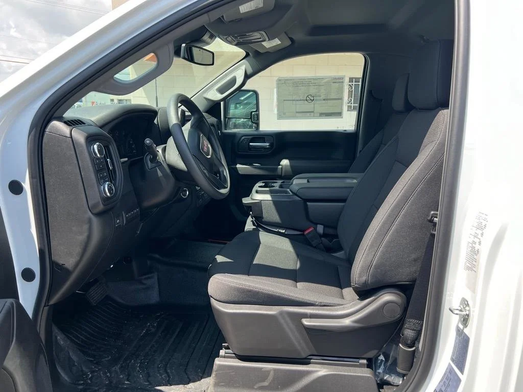 2025 GMC Sierra 2500HD Pro - Photo 16