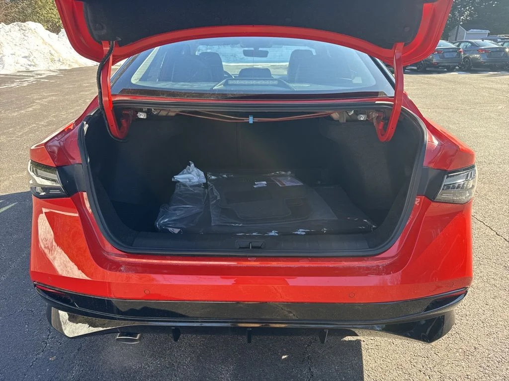 2026 Nissan Sentra SR - Photo 13