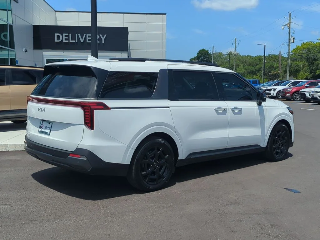 Used 2025 White Kia SX Prestige image 7