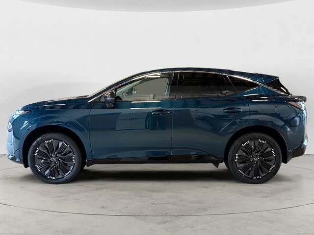 New 2026 Blue Nissan Platinum image 2