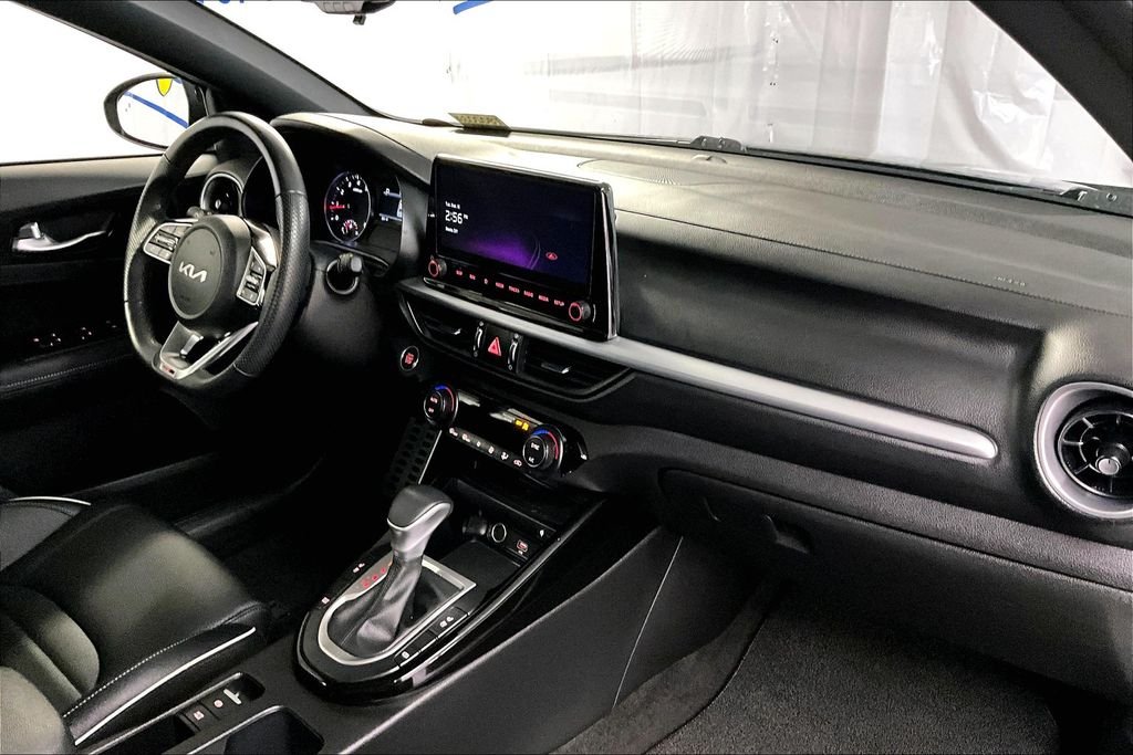 Used 2023 Black Kia GT-Line image 14