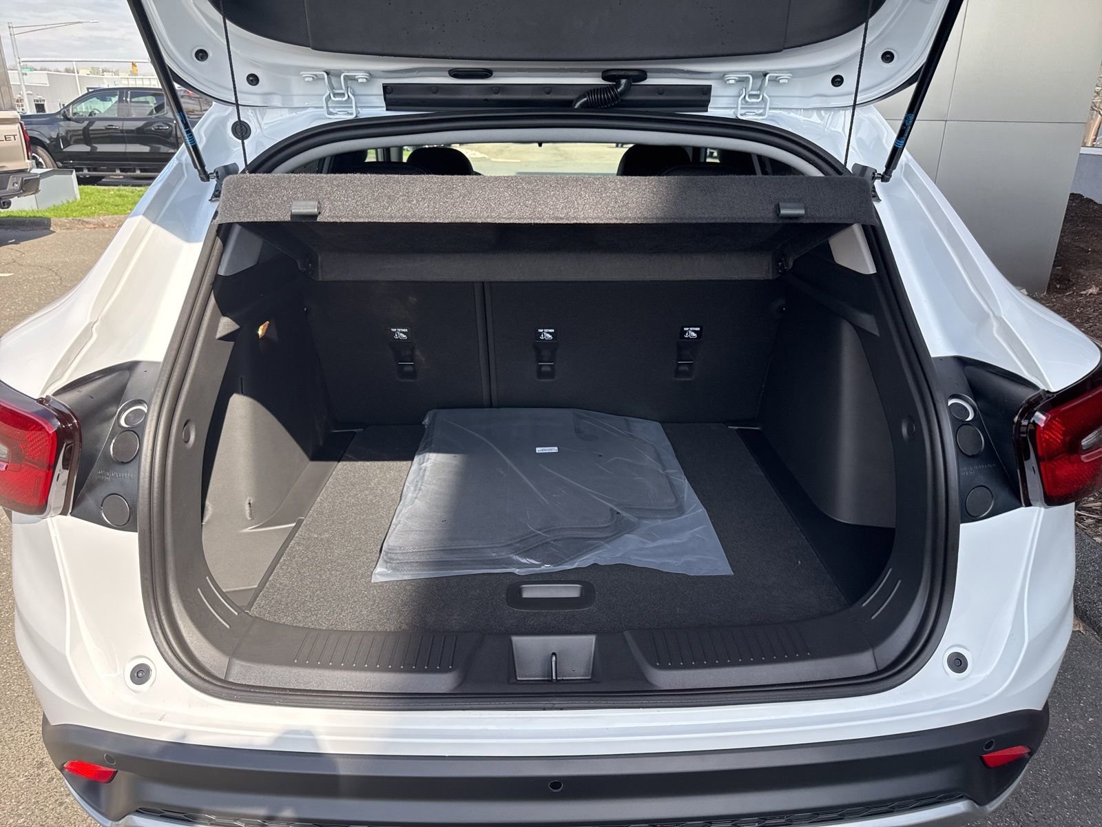 New 2026 Summit White Chevrolet LT with Sunroof Package - Driver Confidence Package - Convenience Package image 11