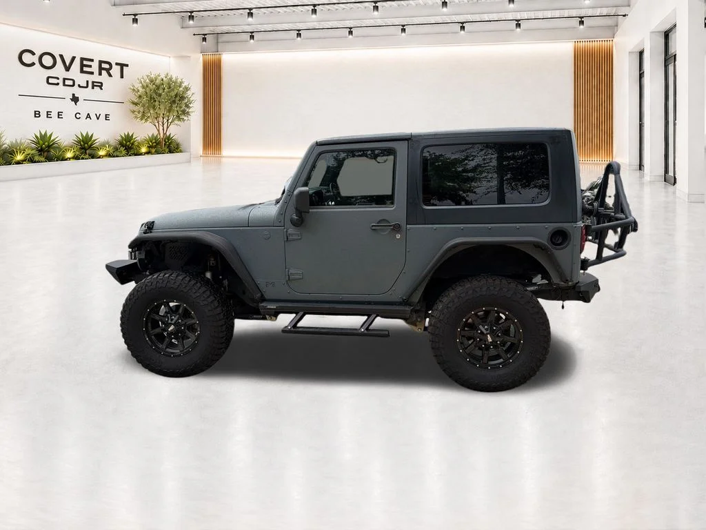 Used 2015 White Jeep Rubicon image 6