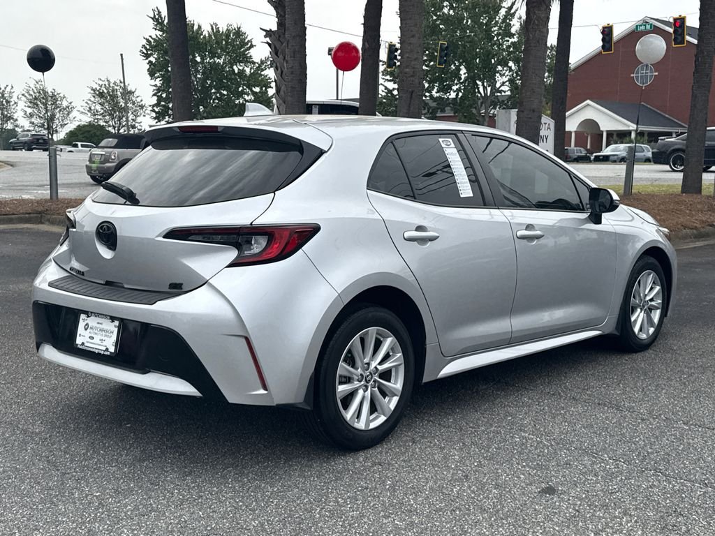 Used 2023 Silver Toyota SE image 3