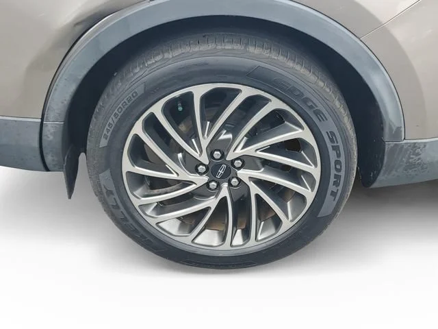 Used 2019 Iced Mocha Prem Lincoln Reserve image 30