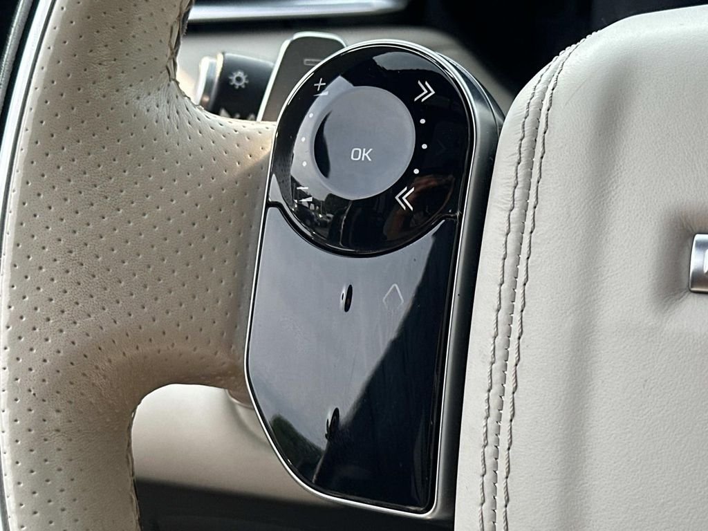 Used 2018  Land Rover HSE R-Dynamic image 29