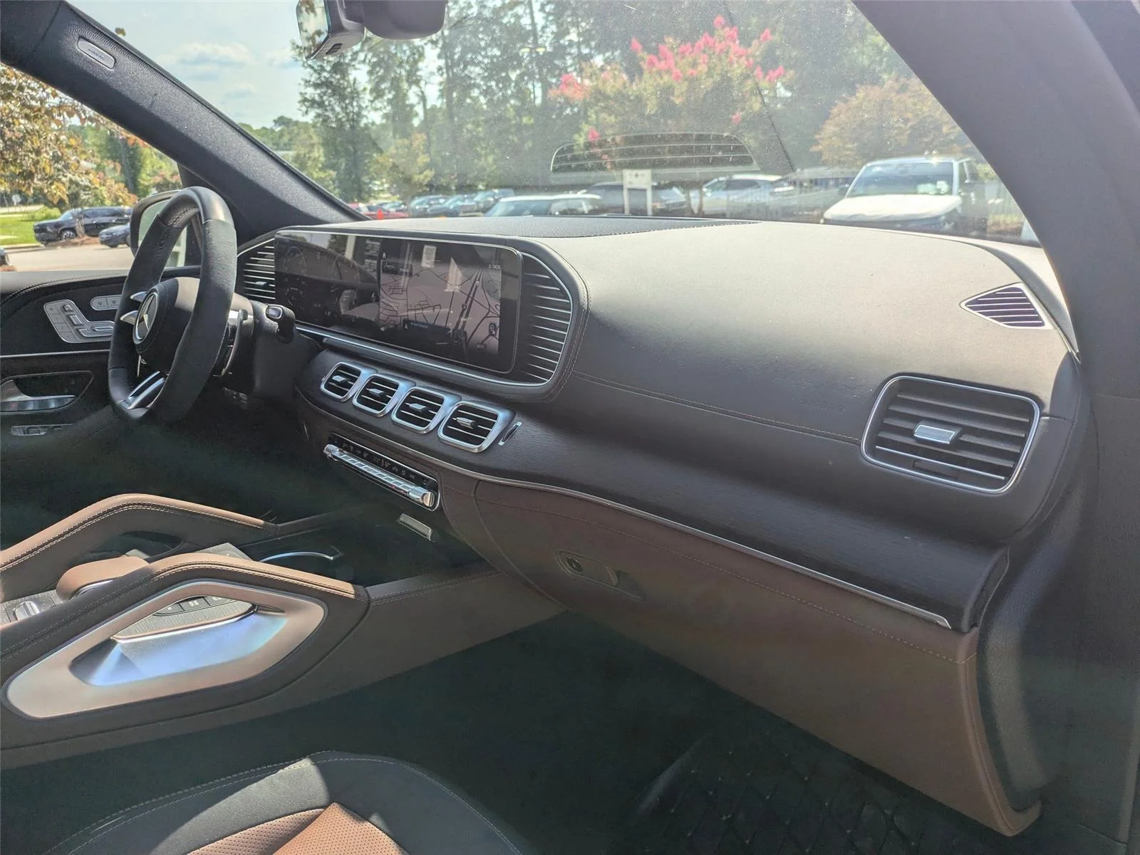 Used 2025 Black Mercedes-Benz AMG® GLE 53 image 34
