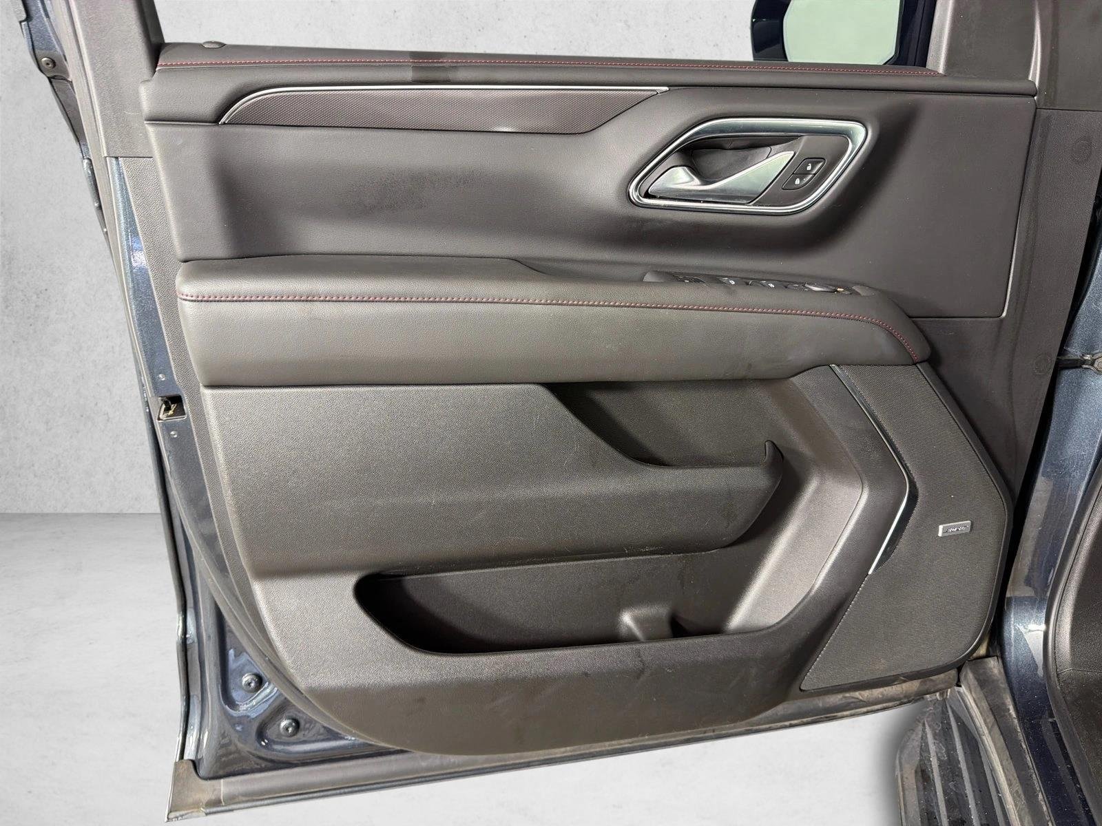 Used 2022 Evergreen Gray Metallic Chevrolet RST image 10