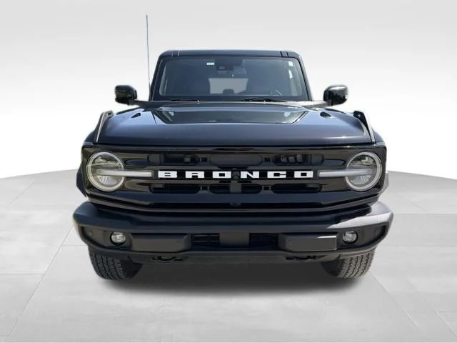 Used 2024 Black Ford Outer Banks image 8