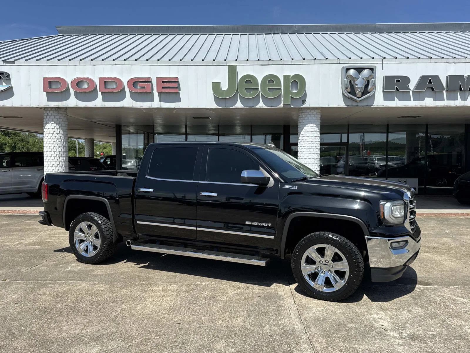 2017 GMC Sierra 1500 SLT