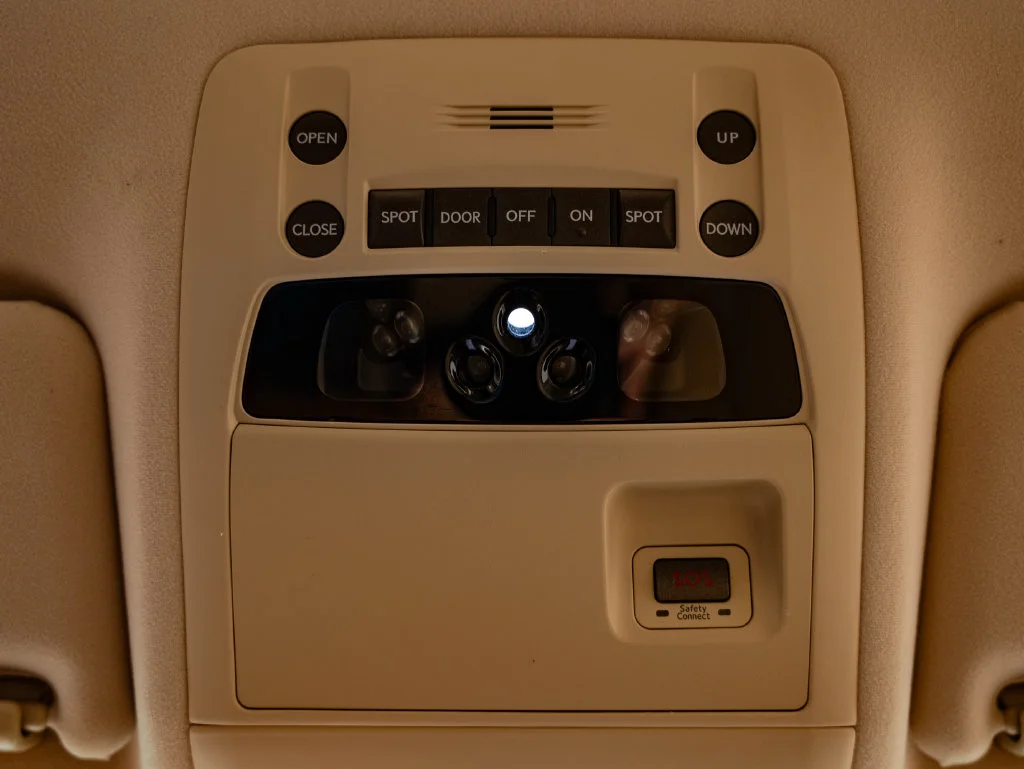 Used 2011 Starfire Pearl Lexus 350 image 36