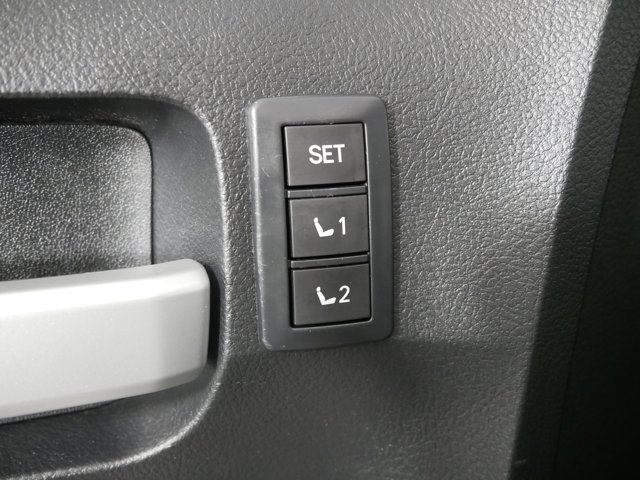 Used 2008 Black Toyota Crew Cab Limited image 24
