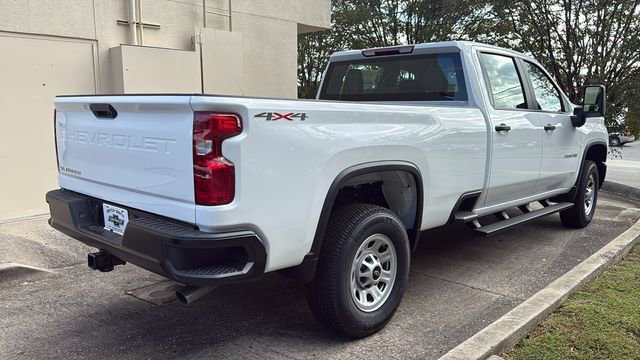 New 2026 Summit White Chevrolet WT image 4