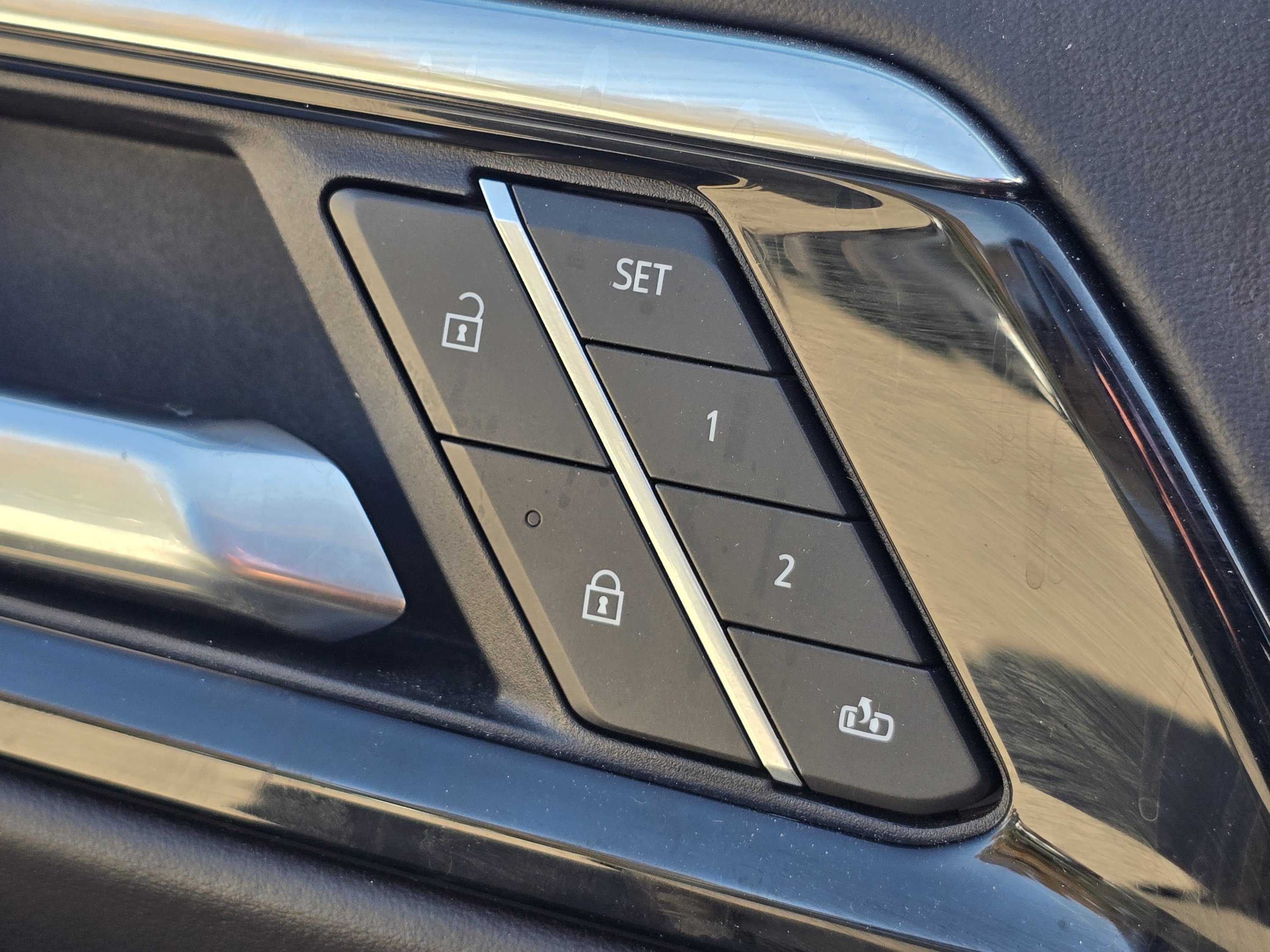 Used 2025 Sterling Gray Metallic Chevrolet Z71 image 20