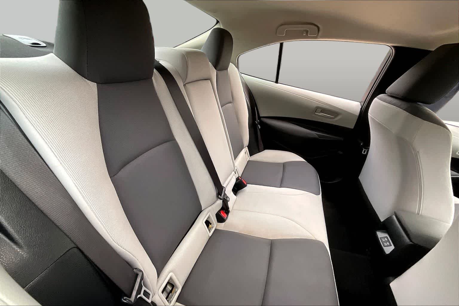 Used 2023 Classic Silver Metallic Toyota LE image 17