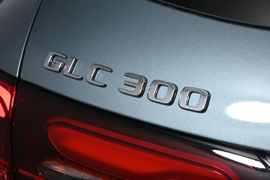 New 2026 Silver Mercedes-Benz GLC 300 image 36