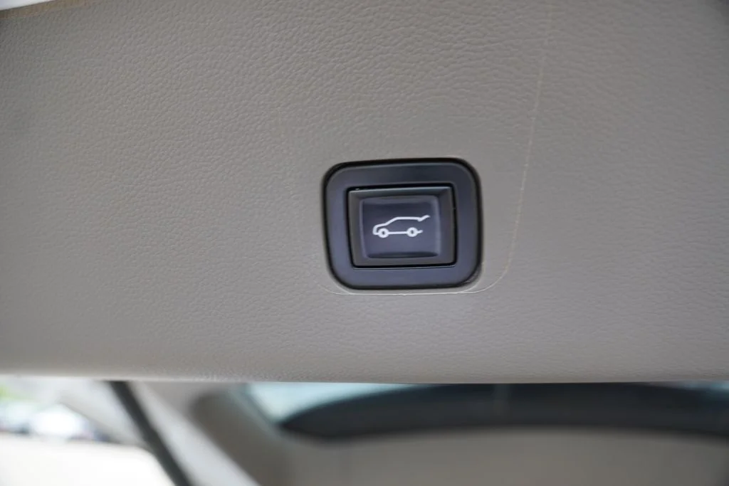 2021 Chevrolet Traverse Premier - Photo 24