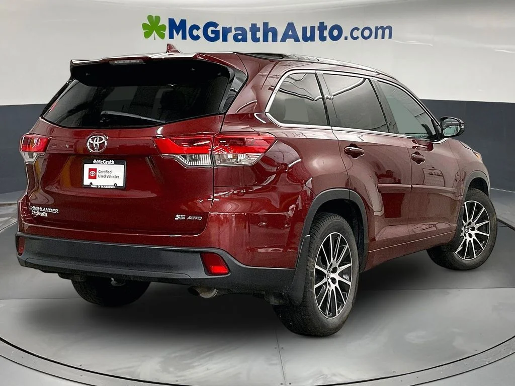 Certified Used 2018 Red Toyota SE image 16