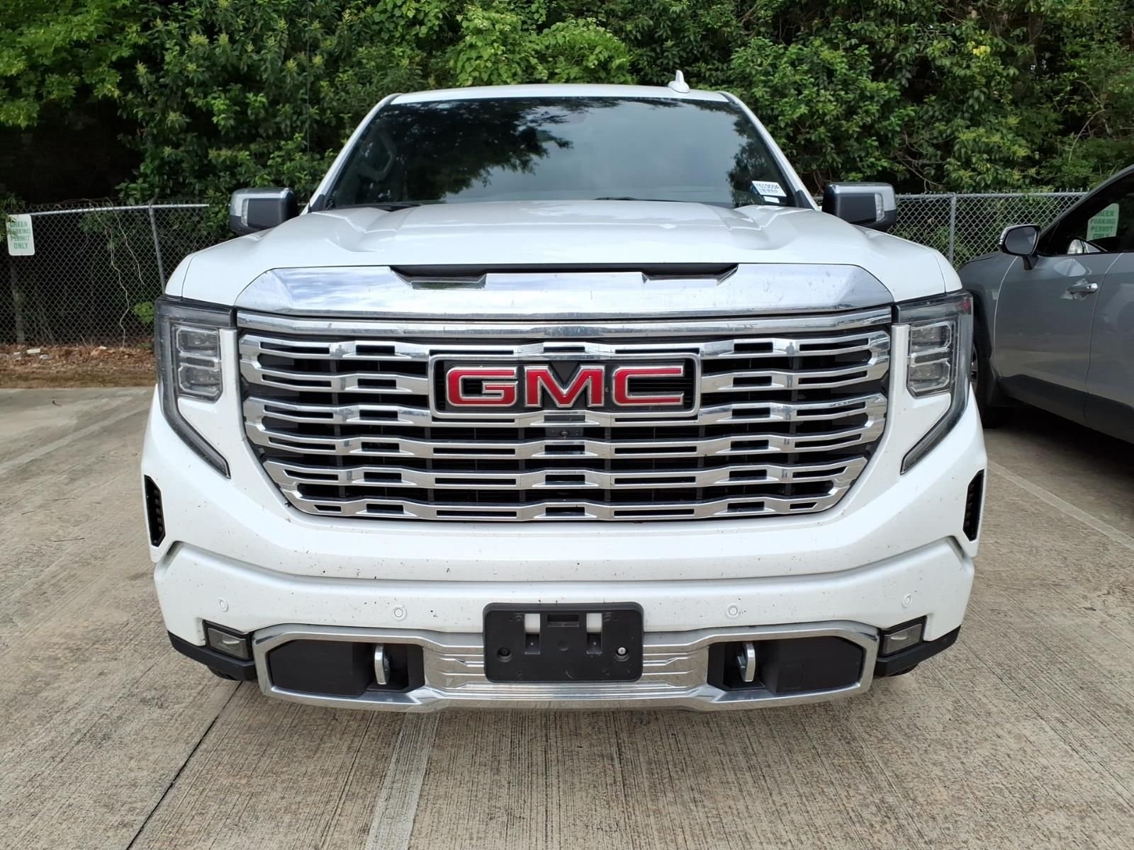 Used 2024 Summit White GMC Denali image 3