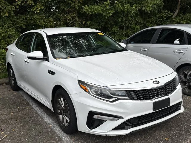 Used 2019 White Kia LX image 1