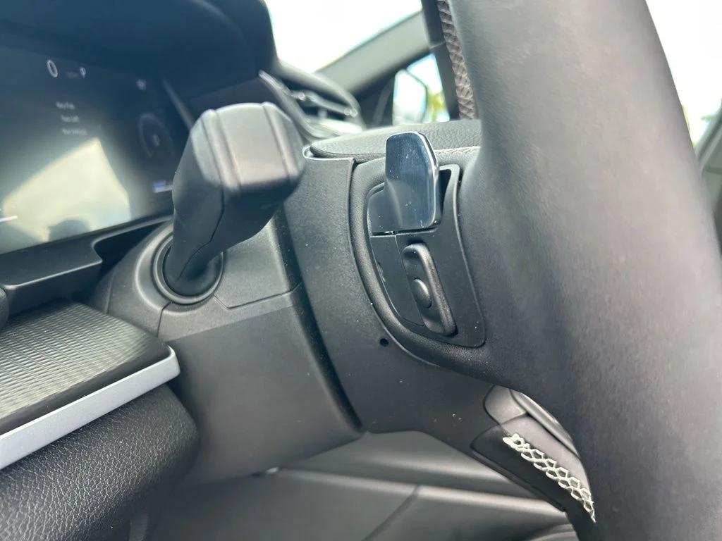 Used 2025 Silver Jeep Altitude X image 40